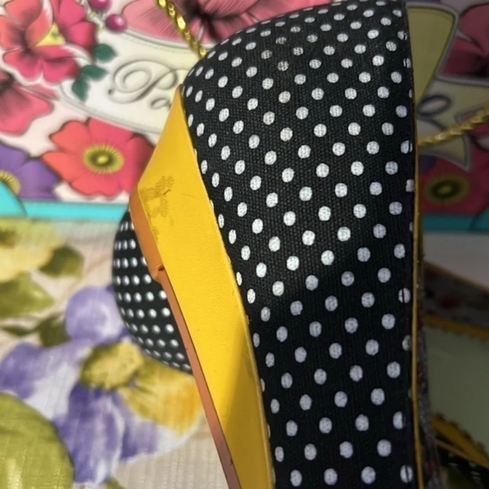 POETIC LICENSE | A Charmed Life Retro Print Polka Dot Print Wedges, size 38